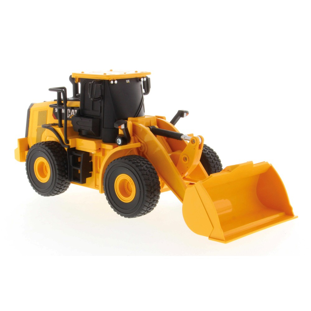 Радиоуправляемый погрузчик Carrera RC CAT 23003 950M Wheel Loader 1:35 2,4 ГГц — фото 11
