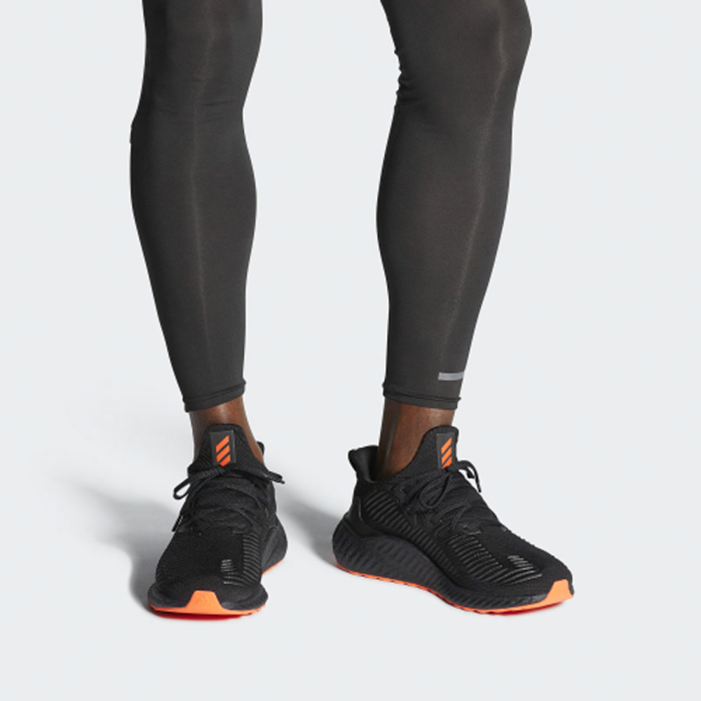 Кроссовки Adidas Alphaboost