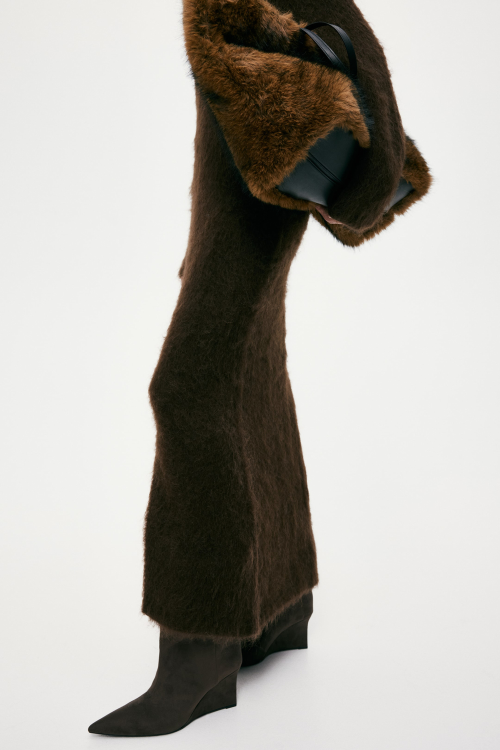 H&M Платье из мохеровой смеси с открытой спиной, темно-коричневый