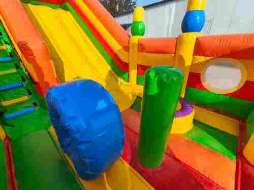 Коммерческий надувной батут «Смайлик», 8*4*4,5 м