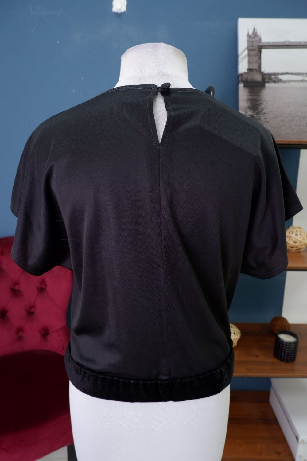 Футболка стильная 48 размер