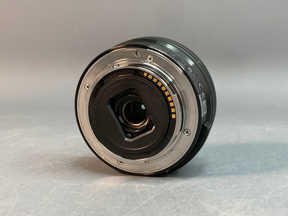 Sony NEX-6 kit 16-50mm 48.490 кадров, иногда заедает зум