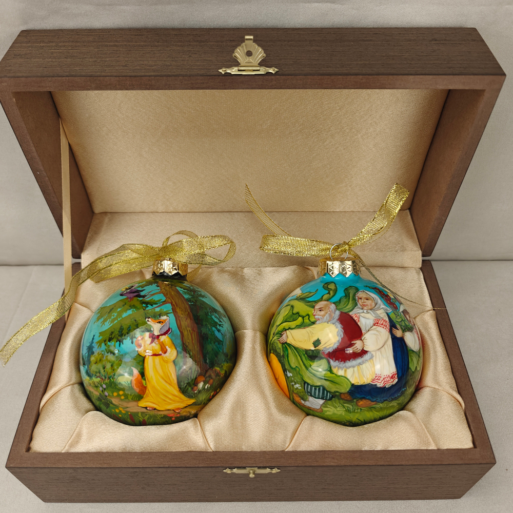 Набор новогодних шаров с ручной росписью "Репка" и "Ворона и лисица"