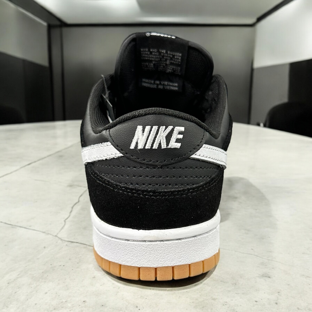Nike SB Dunk Low • Black v2