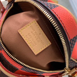 Louis Vuitton Chess Messenger