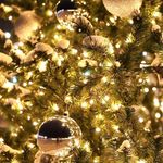 Светодинамическая елка каркасная - встроенная гирлянда: теплый свет - "Уральская" - высота от 4 до 30 м