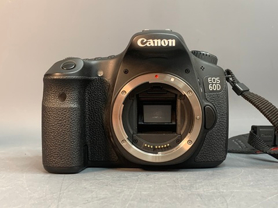 Canon EOS 60D 3.856 Кадров