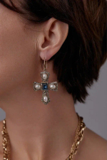 Серьги кресты с кристаллом Лондон блу и жемчугом, оттенок золото