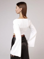 Лонгслив в рубчик с длинными рукавами