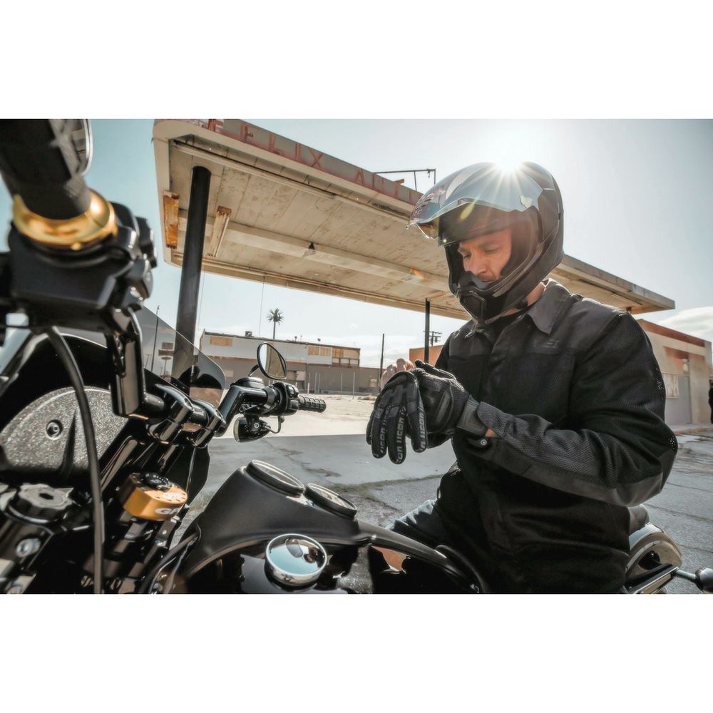 Upstate Riding / Черный