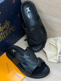 Шлепанцы Louis Vuitton