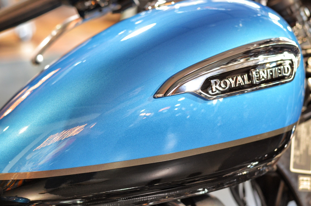 Royal Enfield Meteor 350 Supernova Blue