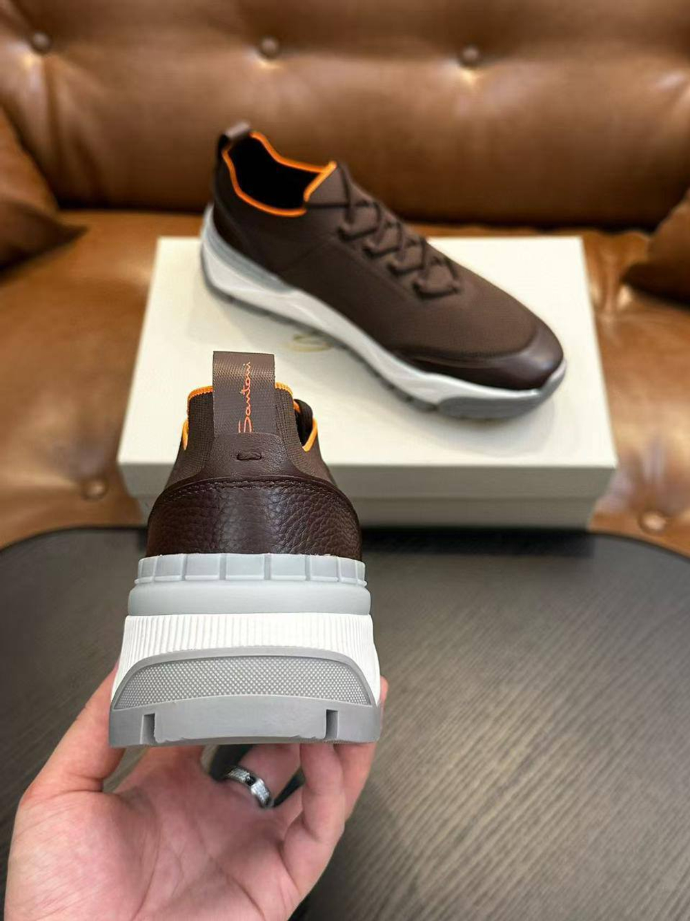 Кроссовки Santoni