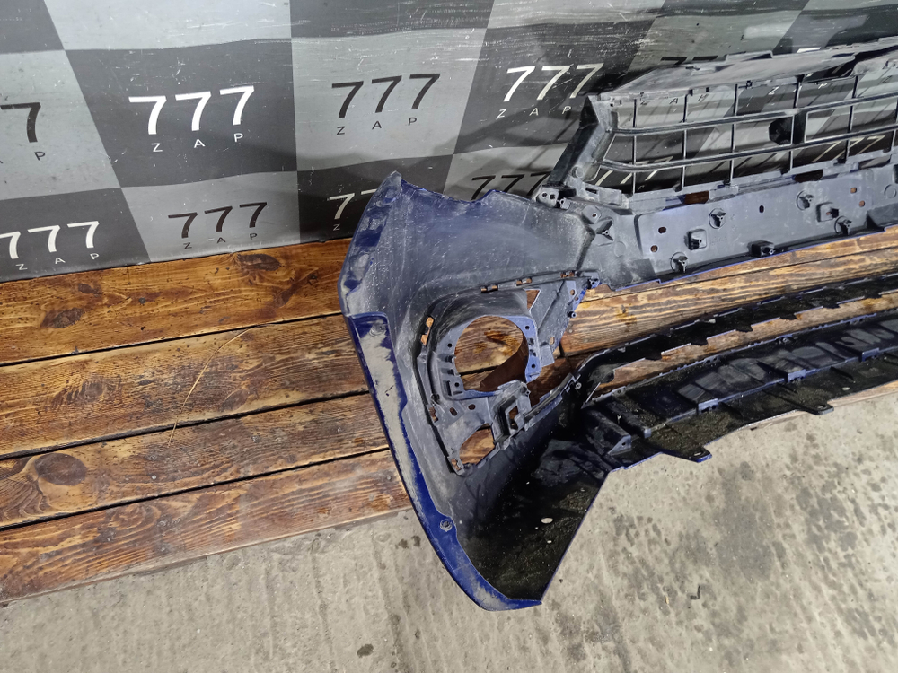 Бампер передний LADA Vesta 22-нв Б/У Оригинал 8450040054