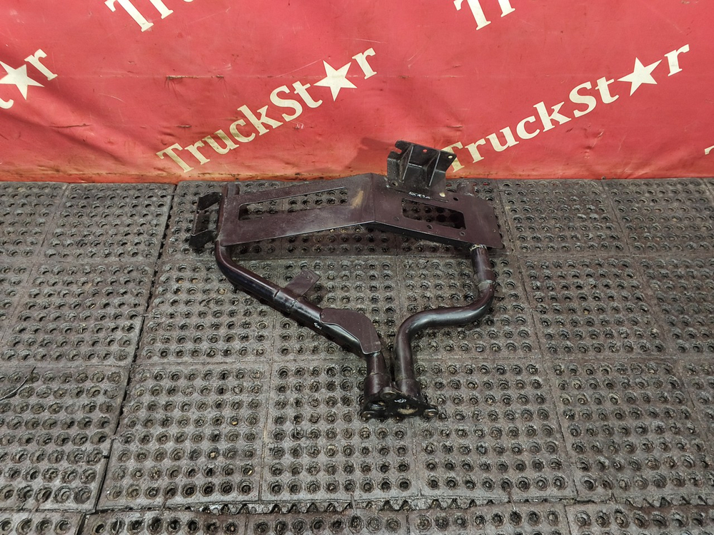 Кронштейн крыла правого 2023г