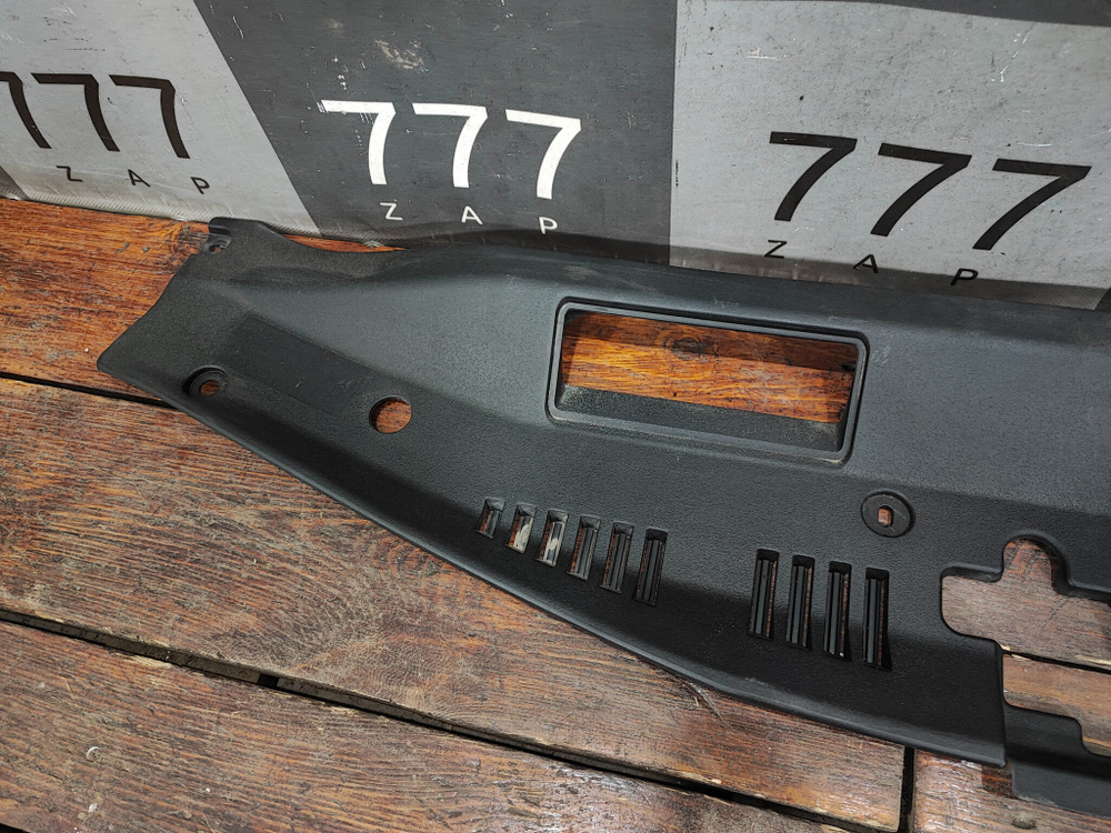 Накладка кожух замка капота Toyota Camry (XV70) 17-нв Б/У Оригинал 5329533130