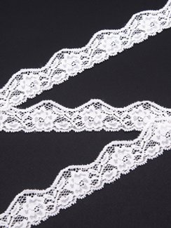 02-38 Кружево узкое эластичное 2,8 см, белый 001