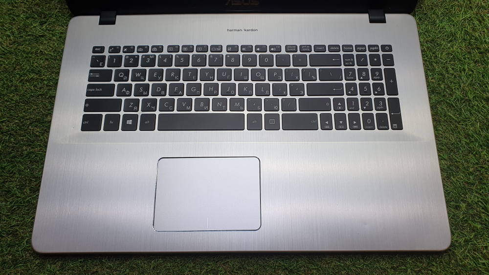 Ноутбук ASUS i5-7/8Gb/GTX 1050 2Gb/FHD/ N705U N705UD-GC014T/Windows 10