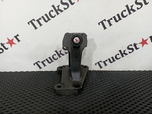 Кронштейн двигателя передний правый 2023г