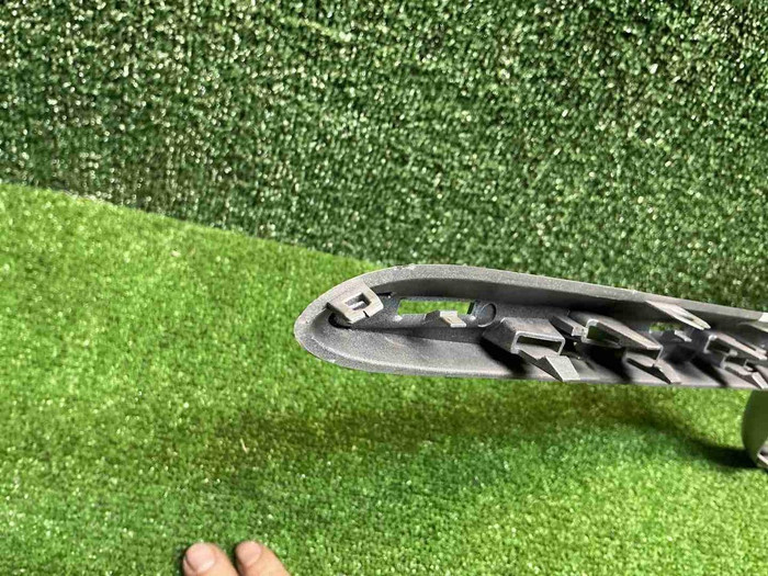 Накладка решетки радиатора Mercedes A W177 (18-22)