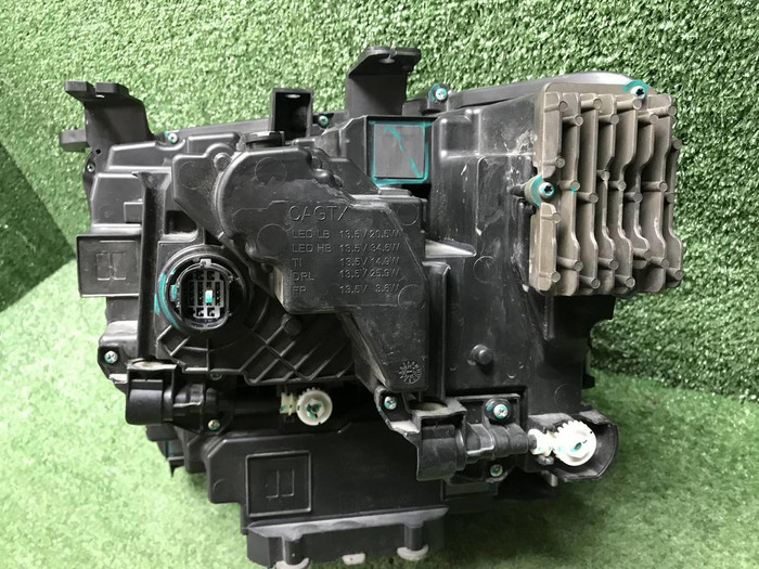 Фара правая Tank 500 (2021-н.в.) LED