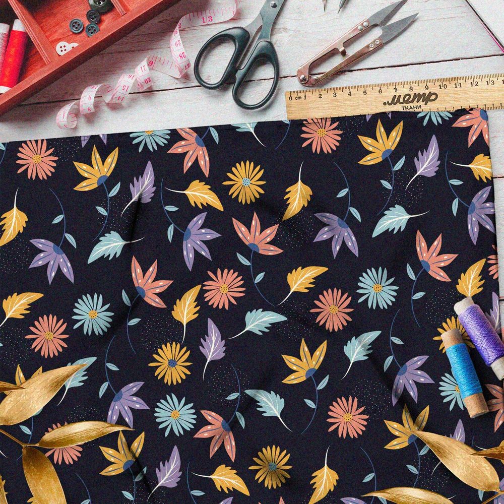 Ткань шифон цветные листья и ромашки на чёрном фоне
