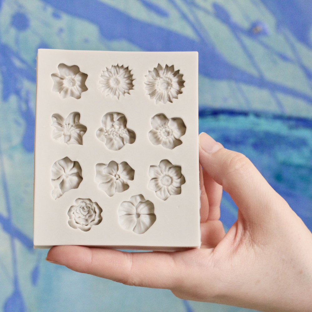 Молд силиконовый для лепки и творчества "Цветочки" 9 * 11 см