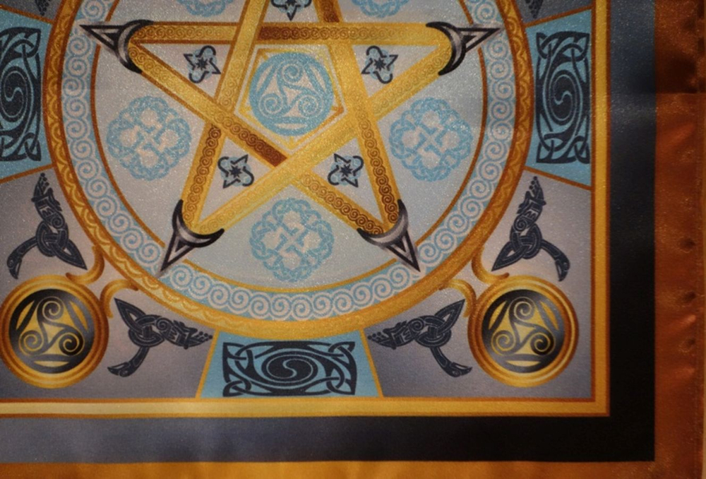 Магическая скатерть "Викка Воздушная Звезда Волшебная Сила Воздуха" (средняя)