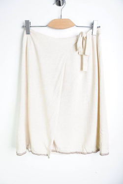 Юбка на запах светлая, визуально 44 размер