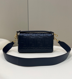 Fendi Baguette 27 cm