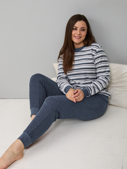 Костюм с брюками КБм-590/индиго-серыйполоса