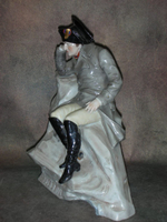 Статуэтка. Фарфор. Солдат. Наполеон на острове Святой Елены. Scheibe-Alsbach. Германия