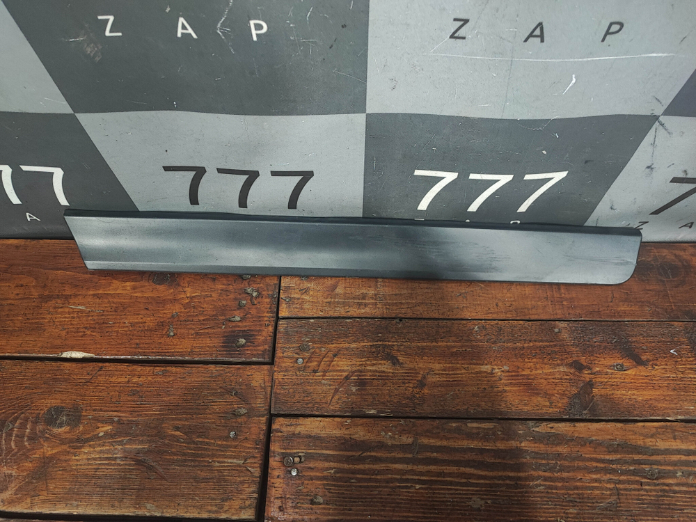 Накладка двери задней левой Nissan X-Trail 3 (T32) 13-23 Б/У Оригинал 828774CM1B