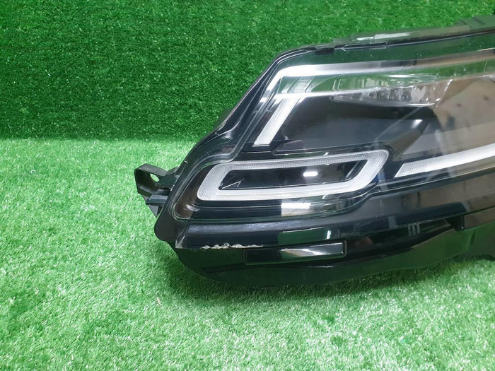 Фара левая Range Rover Velar (2017-2023) LED