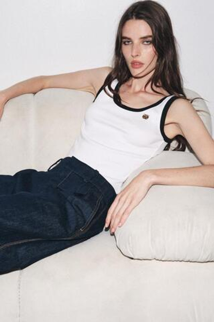 ZARA ТОП С ОТДЕЛКОЙ И БРОШЬЮ, БЕЛЫЙ