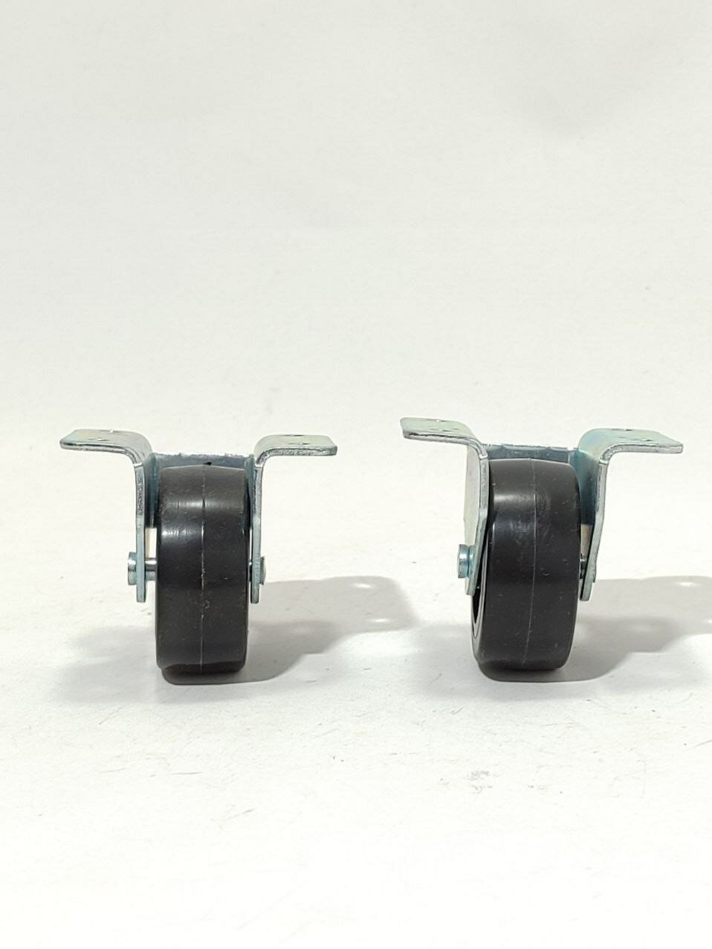 Колеса для мебели, дивана кресла тумб шкафов чемодановс резиновым роликом 45 мм Высота конструкции 51,5мм/2 штуки