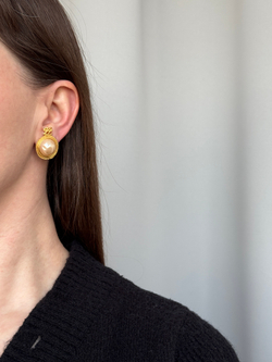 Клипсы с «жемчугом» Karl Lagerfeld