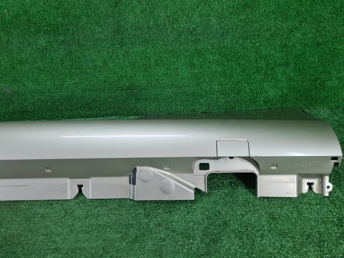 Накладка порога левая Mercedes E C238 (2016-2021)