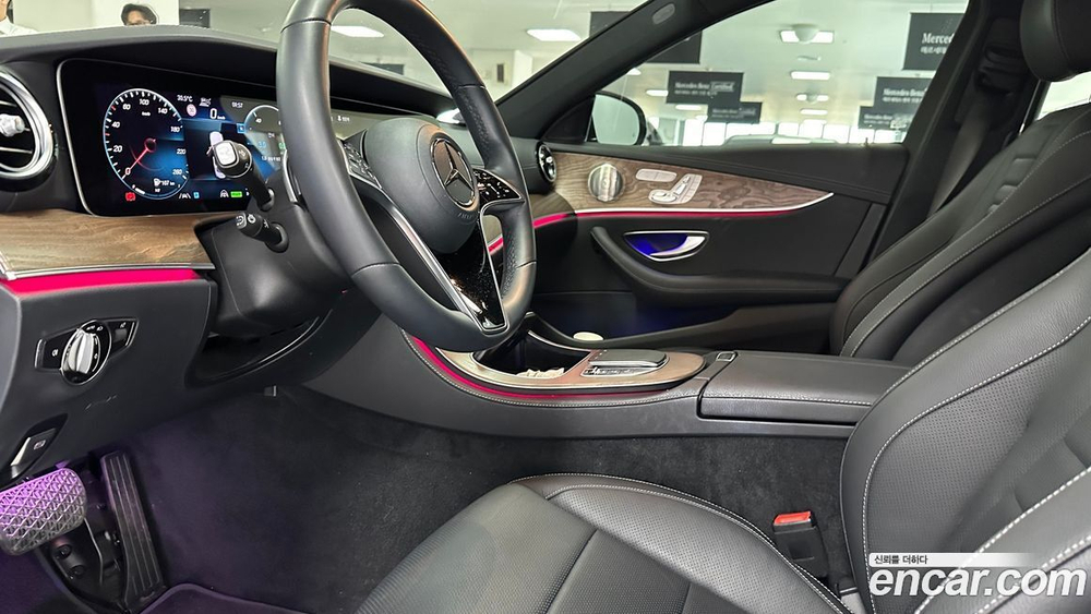 Mercedes-Benz E-Class W213 E300e 4MATIC Exclusive (06.2021)