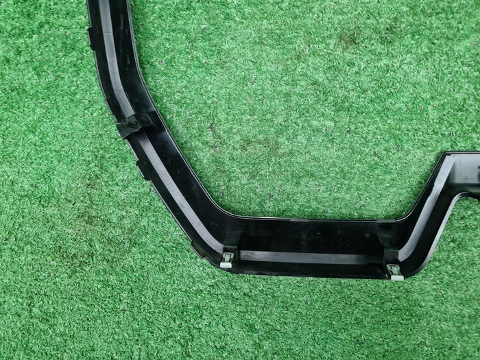 Накладка решетки радиатора BMW IX I20 (2021-н.в.)