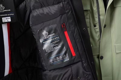 Пуховик Moncler
