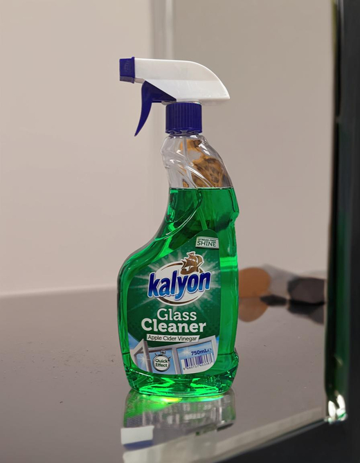 Спрей для стекол и зеркал kalyon с ароматом зеленого яблока 750 мл. Турция