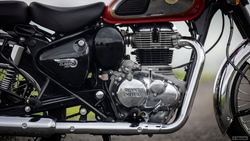 Royal Enfield Classic 350 Chrome Red