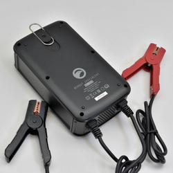 Автоматическое зарядное устройство BERKUT Specialist BC-12A