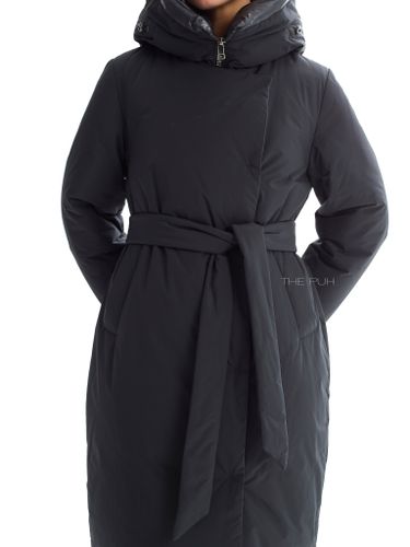 Длинный пуховик черного цвета с поясом