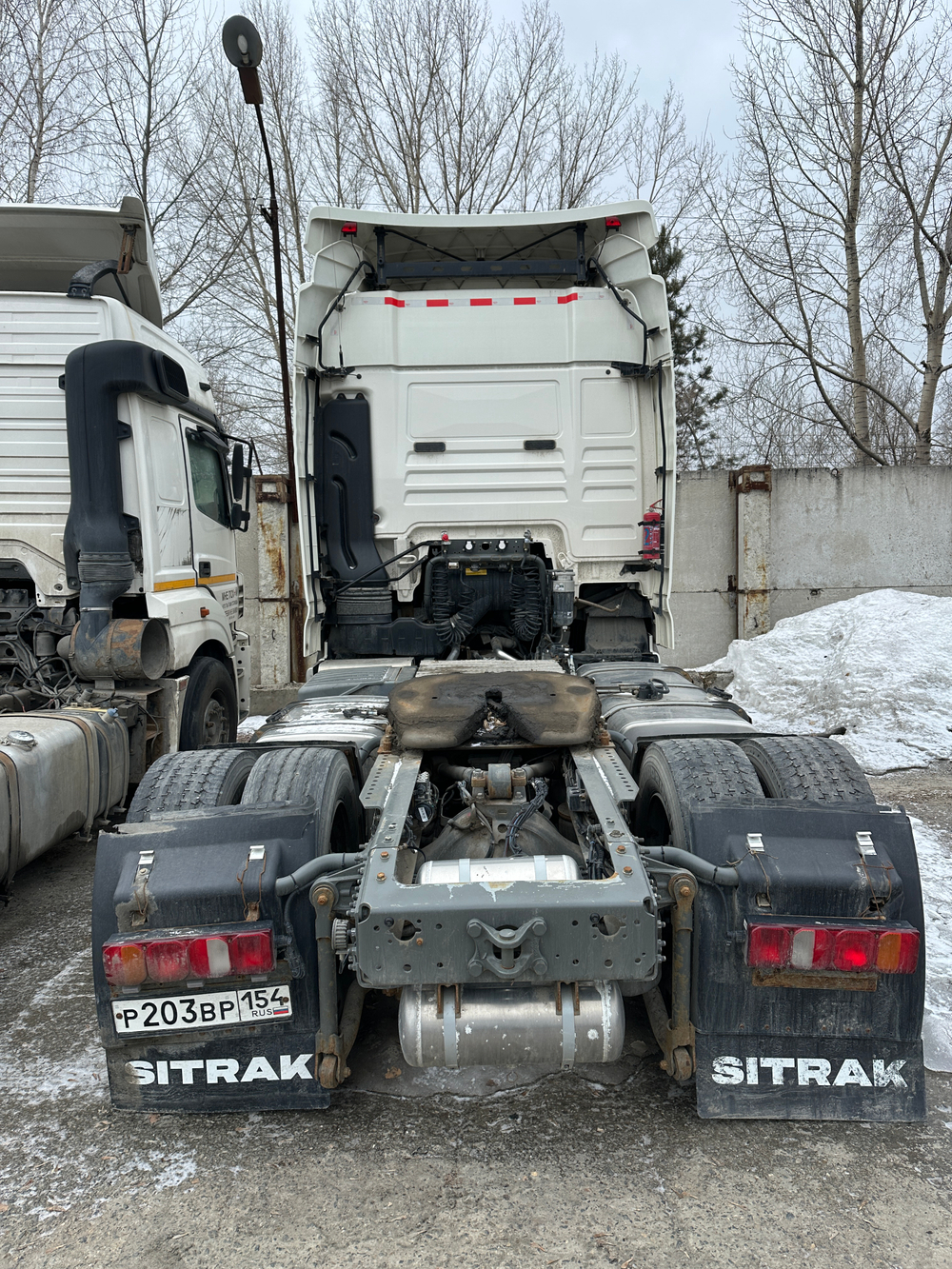 SITRAK C7H 4x2 Седельный тягач ZZ4186V361HE (Дизельный, 12,4 л, 480 л.с., АТ)