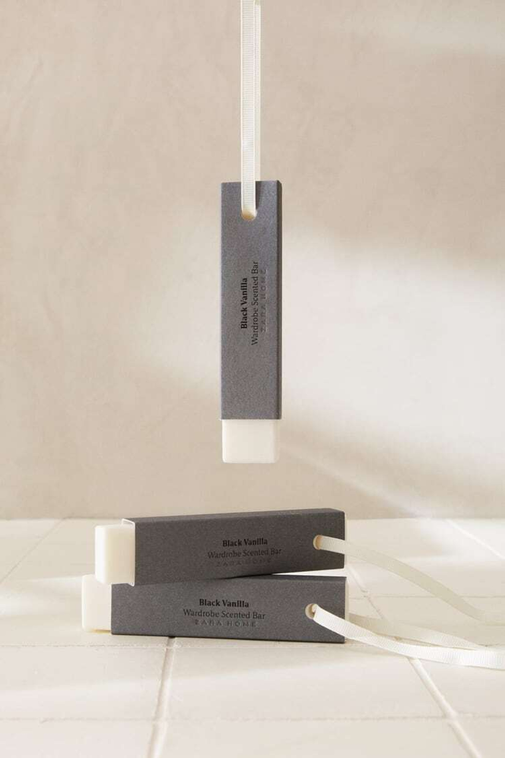 ZARA HOME АРОМАТИЧЕСКИЕ ПАЛОЧКИ (НАБОР ИЗ 3 ШТ.), ЧЕРНЫЙ