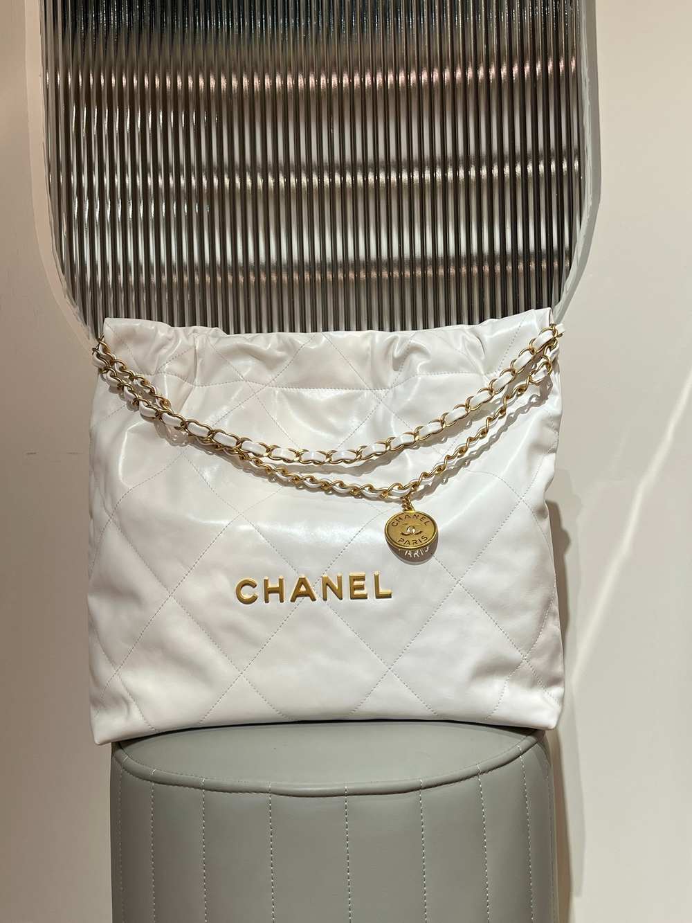 Chanel 22 Handbag