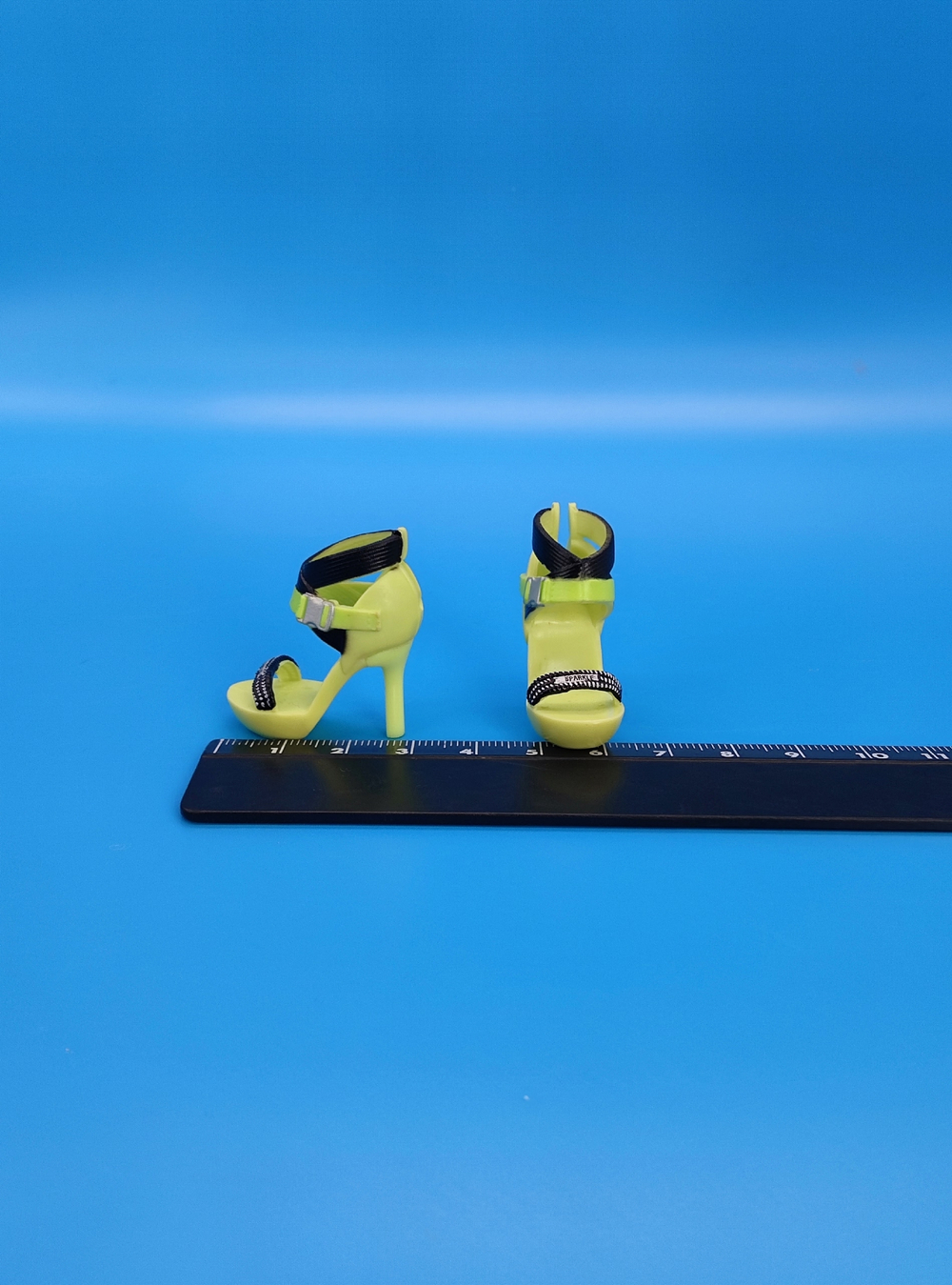 Обувь для кукол Rainbow High 031340