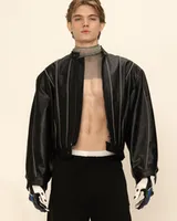 Черная куртка 